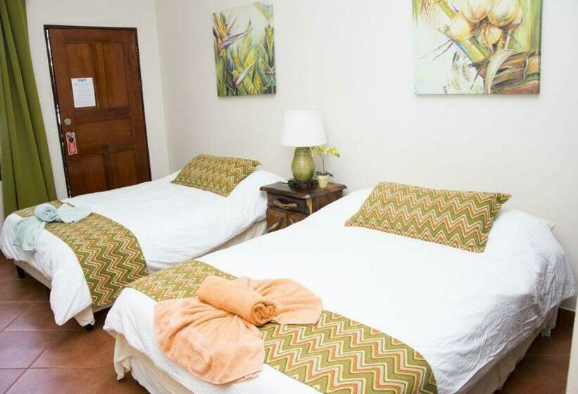 ویلای 3 خوابه, Las Brisas Resort And Villas