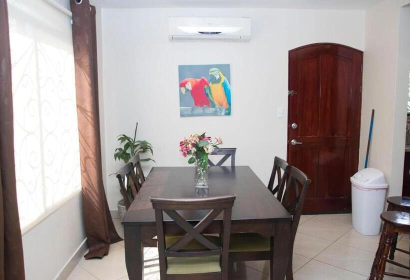 ویلای 3 خوابه, Las Brisas Resort And Villas