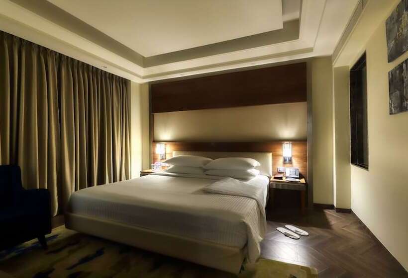 سوییت اجرایی, Ramada Gurgaon Central