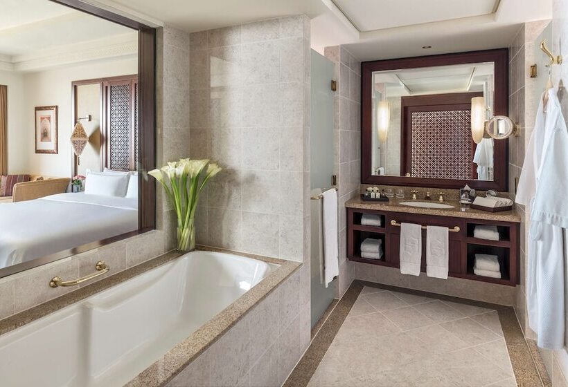 اتاق لوکس, Shangri La Al Husn, Muscat - Adults Only Resort