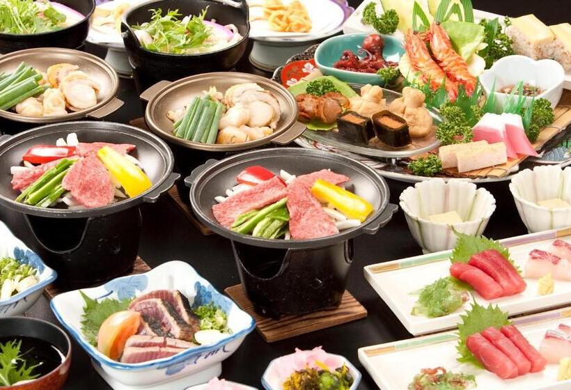 اتاق استاندارد چهار تخته, Takasago