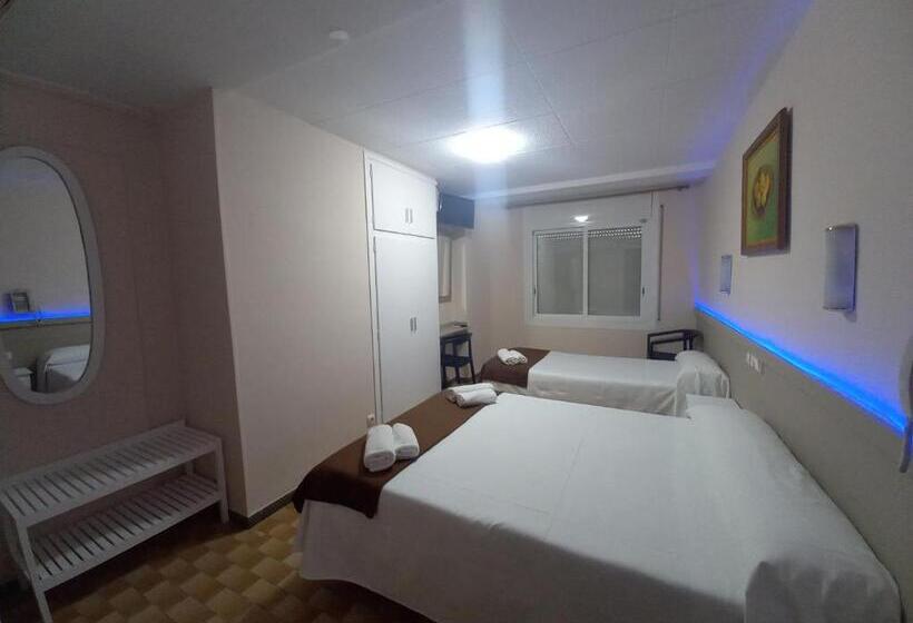 Номер Стандарт, Hostal Sant Bernat