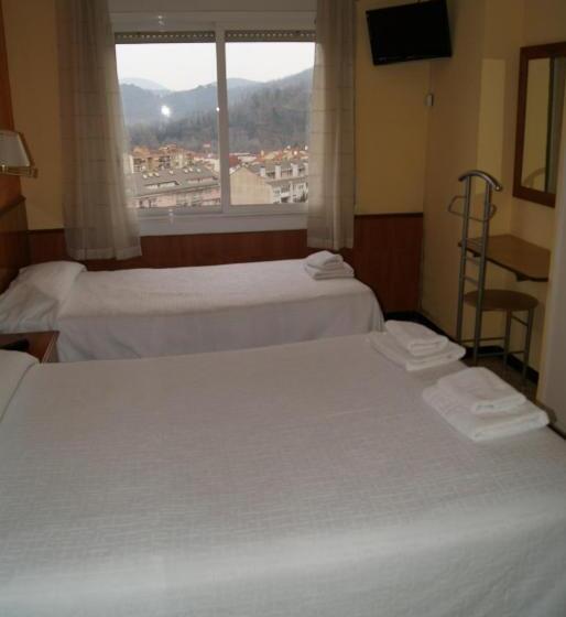 Номер Стандарт Панорамный Вид, Hostal Sant Bernat