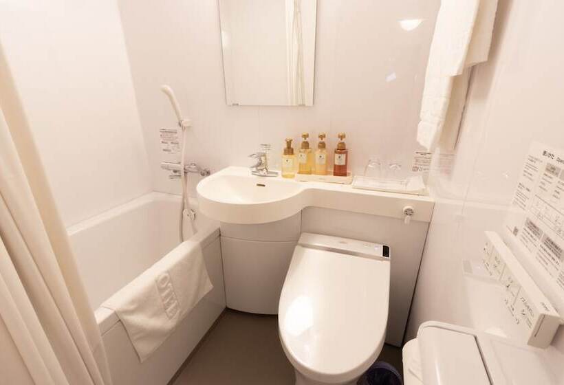 Quarto Estandar Individual, Toyo Hotel