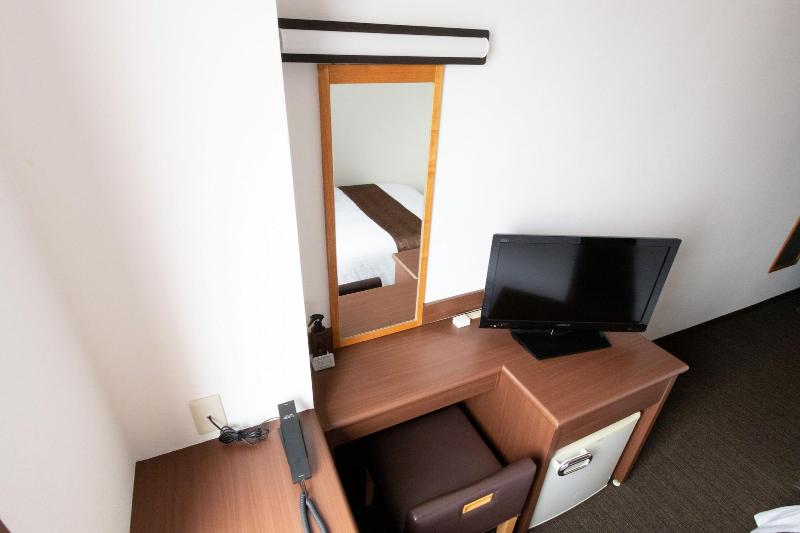 Quarto Estandar, Toyo Hotel