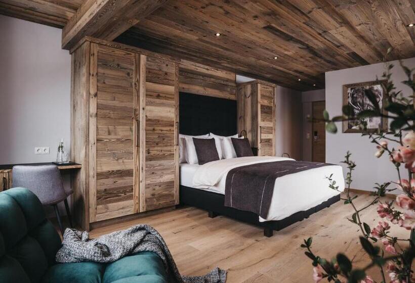 Полулюкс, Vaya Zillertal