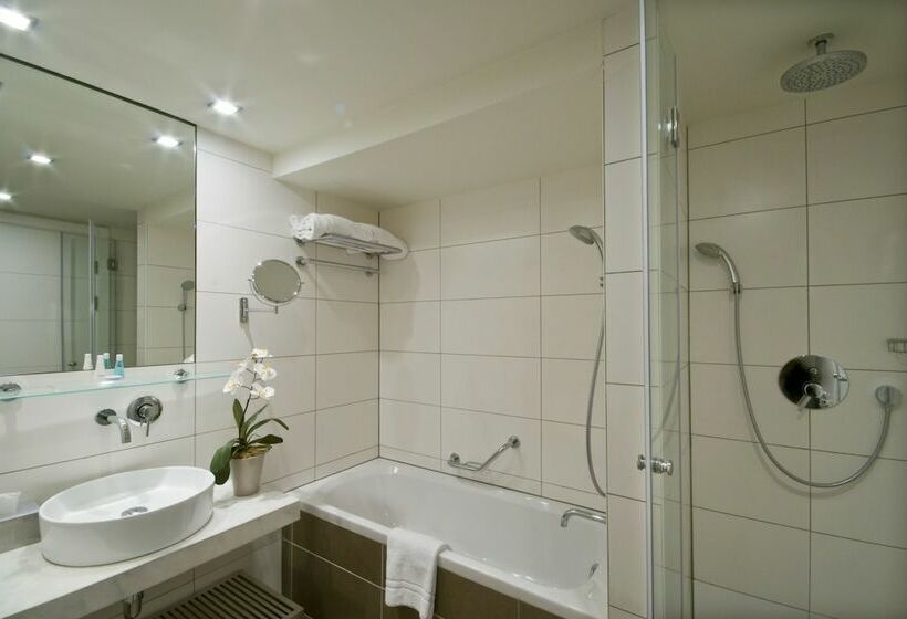 آپارتمان 2 خوابه, B Aparthotel Grand Place
