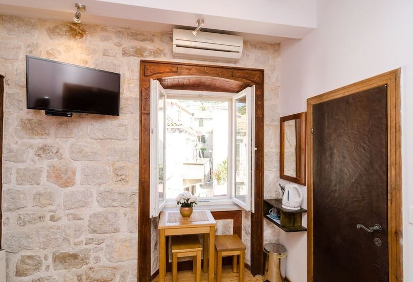 Quarto Estandar, Eddie's Sea View Rooms Old Town