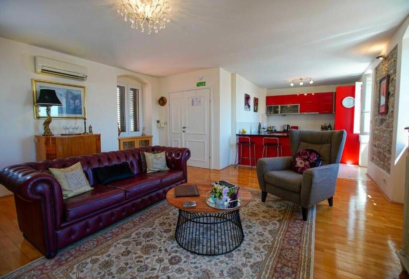 带1个卧室的带阳台的公寓, Boutique Guest Accommodation Zephyrus