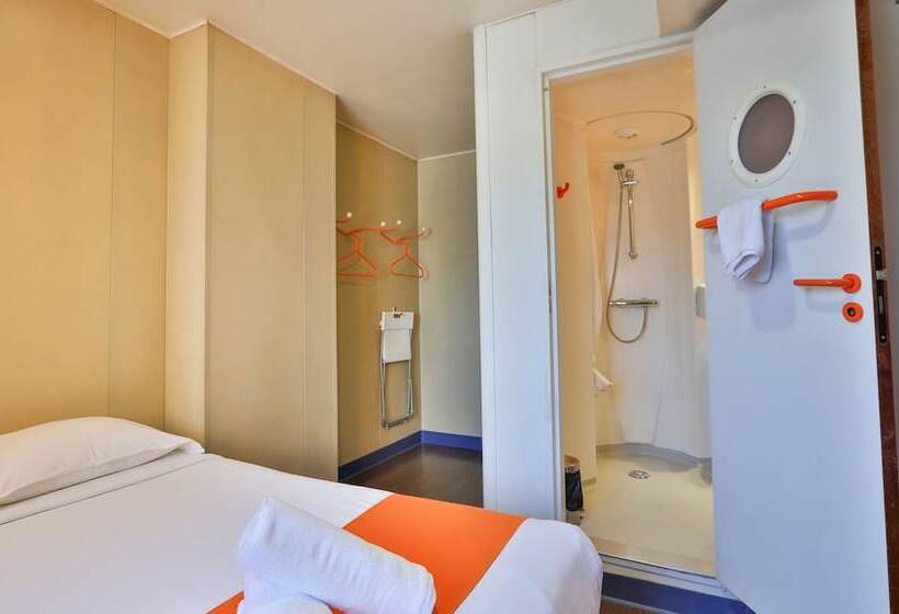 스탠다드 룸, Easyhotel Sofia