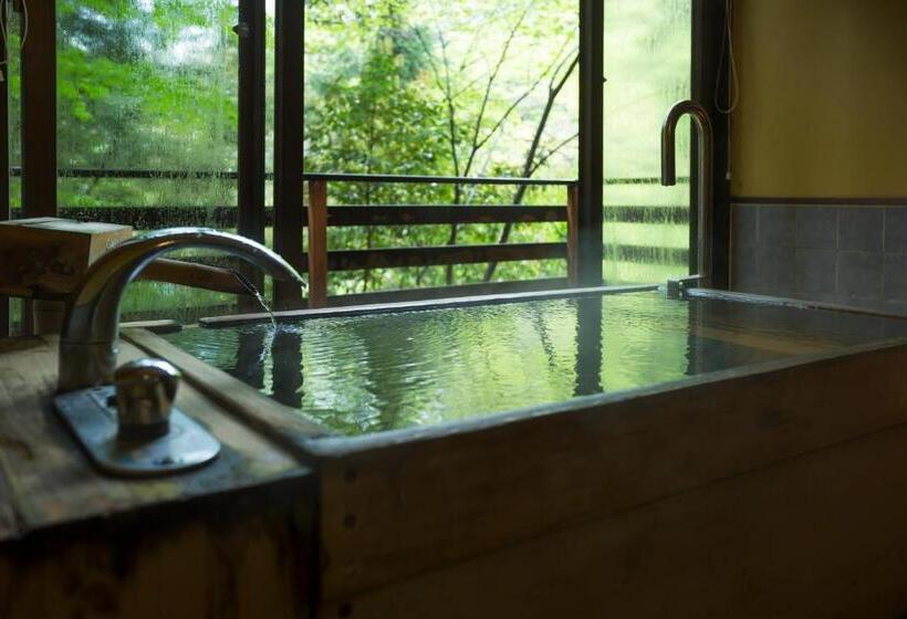 اتاق لوکس, Yamanakaonsen Ohanami Kyubei