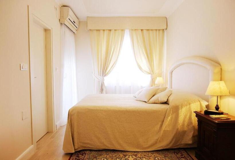 اتاق استاندارد با بالکن, Villa Triana Adults Only