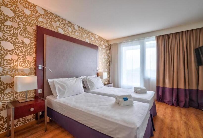 Апартаменты 2 Спальни, Clarion Paris Cdg Airport