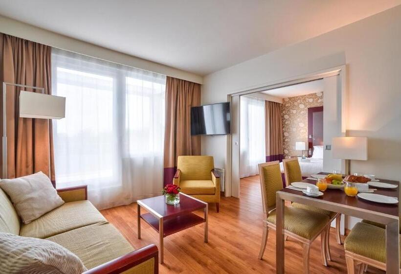 Апартаменты 2 Спальни, Clarion Paris Cdg Airport