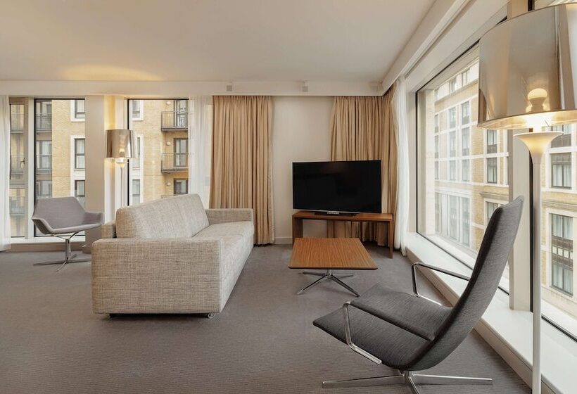 Люкс, Doubletree By Hilton Hotel London  Tower Of London