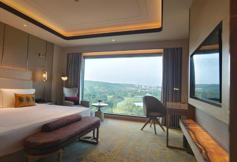 Номер Deluxe Кровать Кинг, Taj Lakefront Bhopal