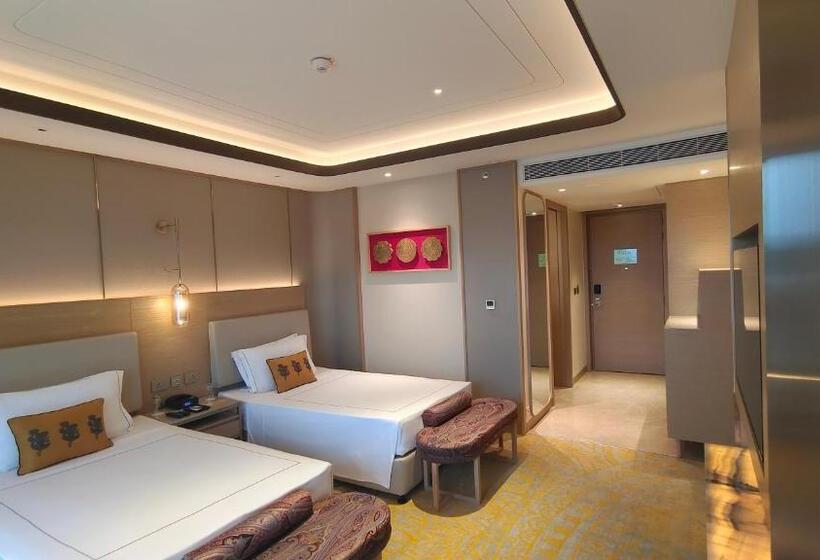 Номер Deluxe Вид на Озеро, Taj Lakefront Bhopal
