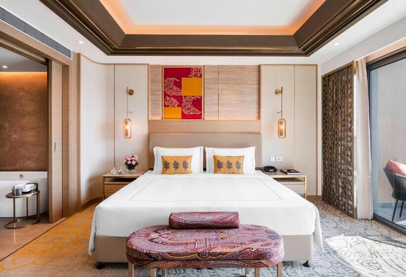 Президентский Люкс, Taj Lakefront Bhopal