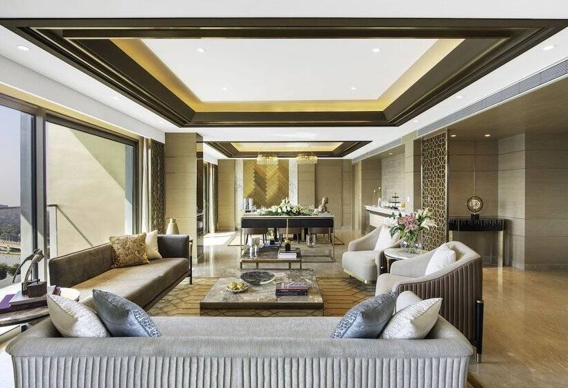 Президентский Люкс, Taj Lakefront Bhopal