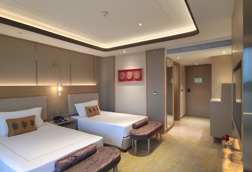 Номер Deluxe, Taj Lakefront Bhopal