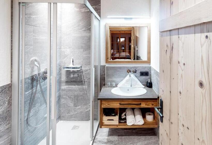 Apartamento 1 Dormitório com Sacada, Stadl Chalet Ischgl