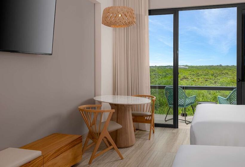 带大床的标准间, Hilton Tulum Riviera Maya Allinclusive Resort