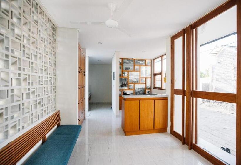Номер Стандарт, Vasudha Hostel Canggu