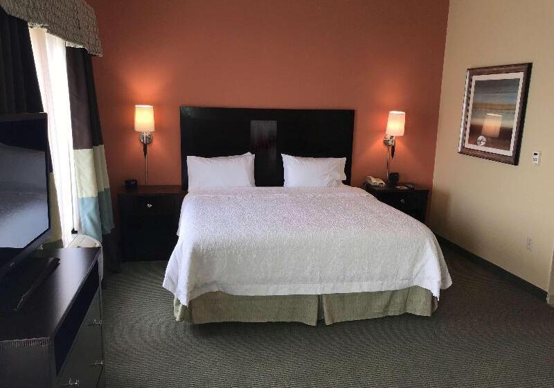 Номер Deluxe Кровать Кинг, Hampton Inn & Suites Austin   Lakeway