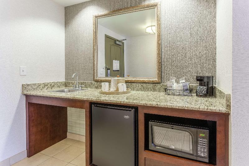 Стандартный Номер Кровать Кинг, Hampton Inn & Suites Saratoga Springs Downtown