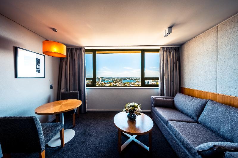 Номер Deluxe Кровать Кинг, Hilton Garden Inn Riyadh Olaya