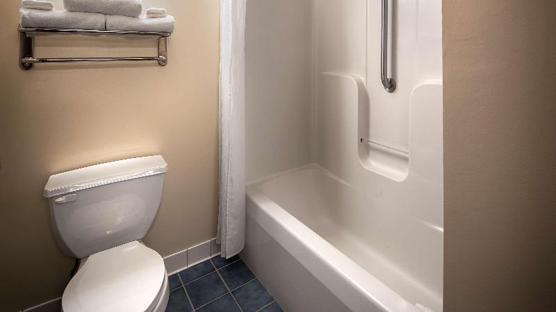 Люкс 2 Спальни, Hilton Garden Inn Riyadh Olaya