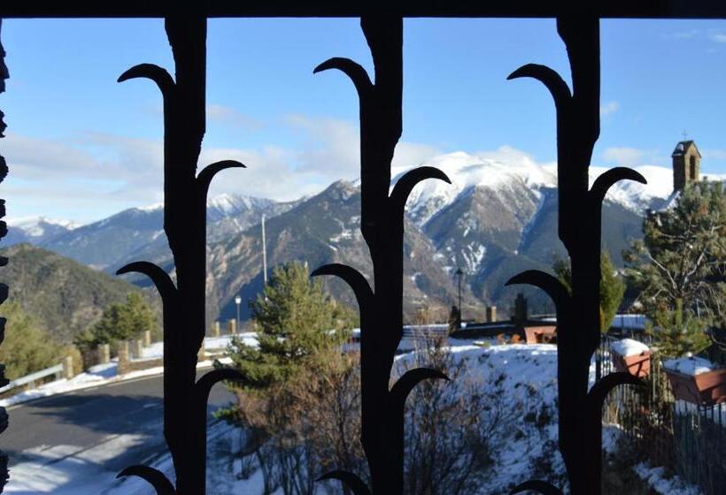اتاق استاندارد با چشم‌انداز کوهستان, Parador De Canolich   Only Adults