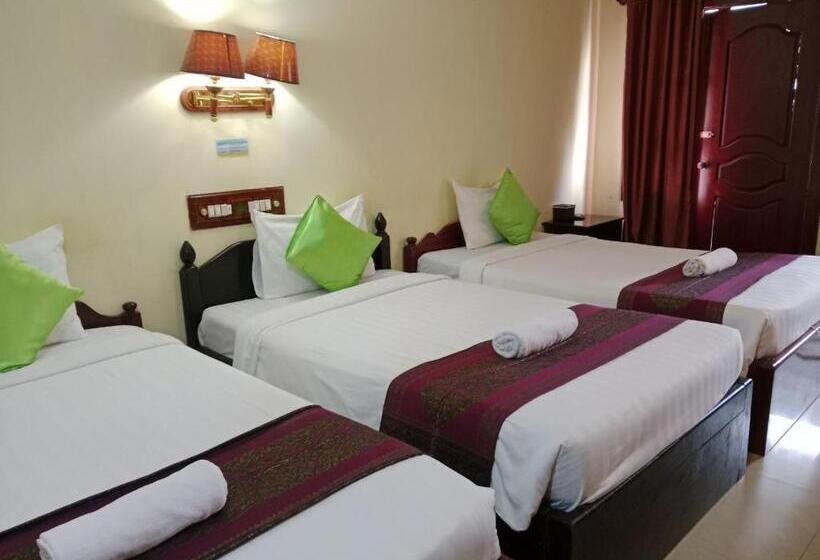 デラックストリプルルーム, Siem Reap Town