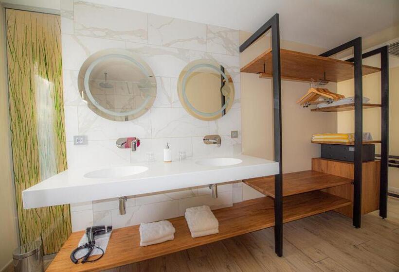 اتاق استاندارد با وان آب گرم, Boutik Hôtel 2a   Adult Only