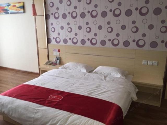 Номер Superior, Thank Inn Chain Hotel Jiangsu Yangzhou Jiangdu District Daqiao Town