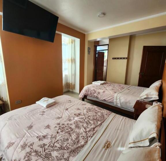غرفه قياسيه سريرين مزدوجين, Hostal Capac