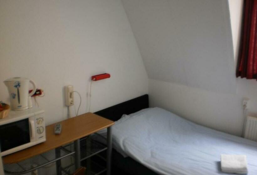 标准单人间, Hostel Pension Tivoli
