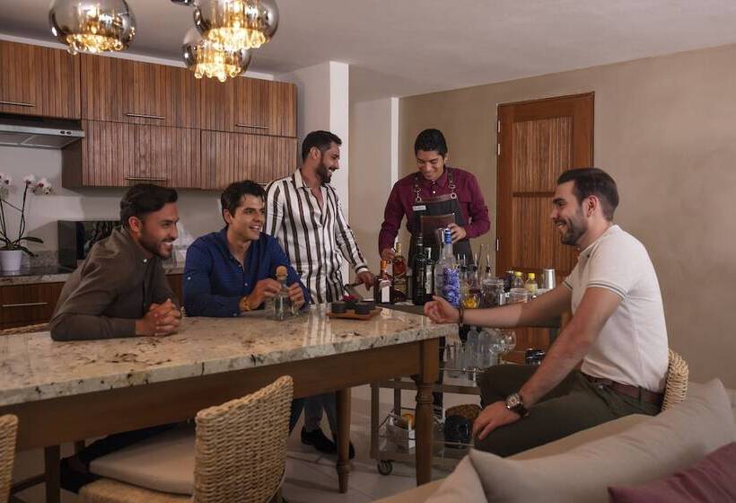 Oldal Tengerre Néző Junior Suite, Almar Resort Luxury Lgbt Beach Front Experience