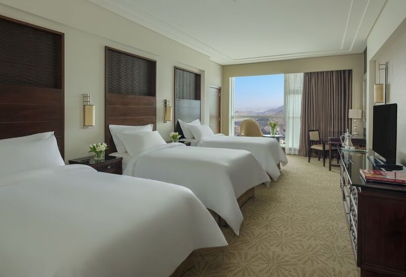 Номер Стандарт Трехместный, Makkah Clock Royal Tower, A Fairmont