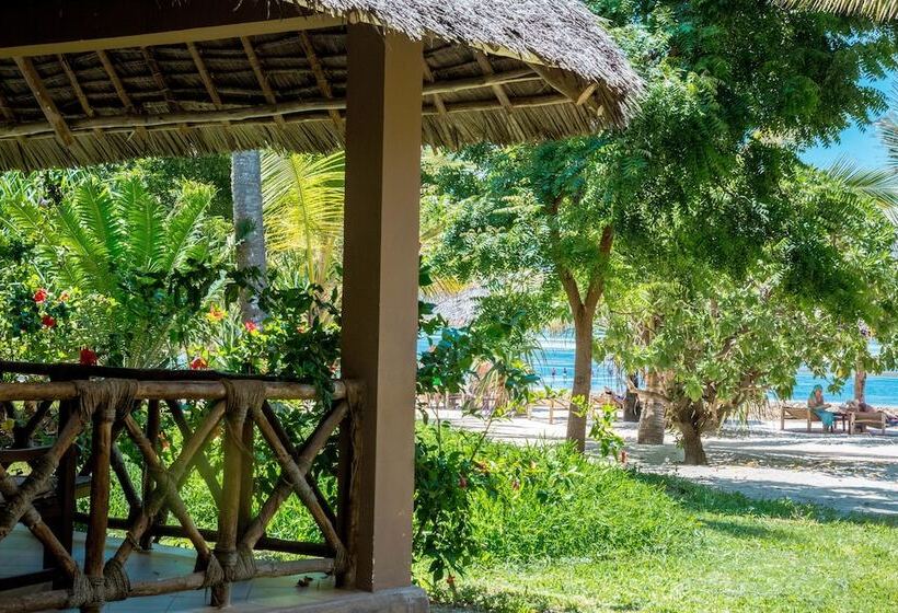Номер Стандарт Вид на Море, Uroa Bay Beach Resort