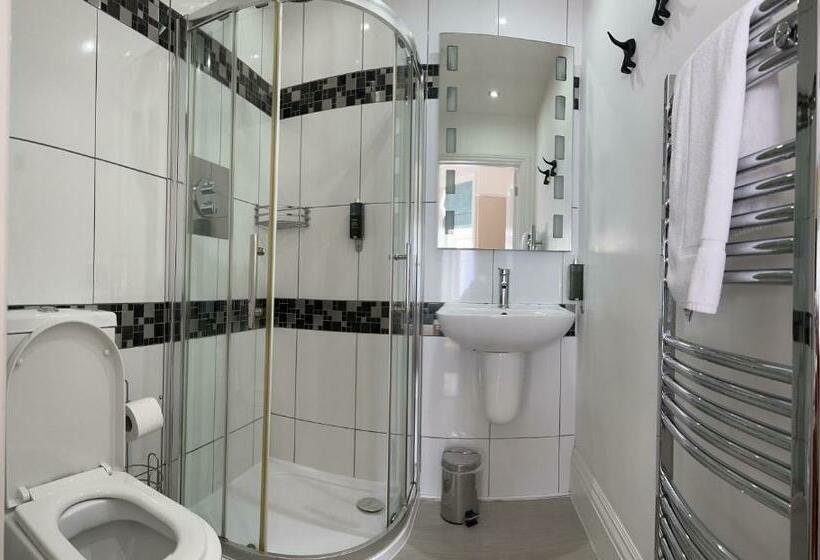 استودیوی استاندارد, Alum Chine Beach House