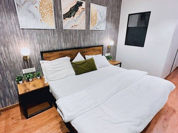 חדר סטנדרט, Coocasa