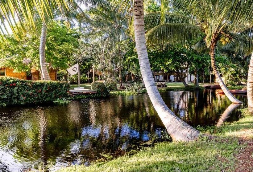 Трехместный Номер Стандарт Вид на Сад, Kibayo Lagoon Villa