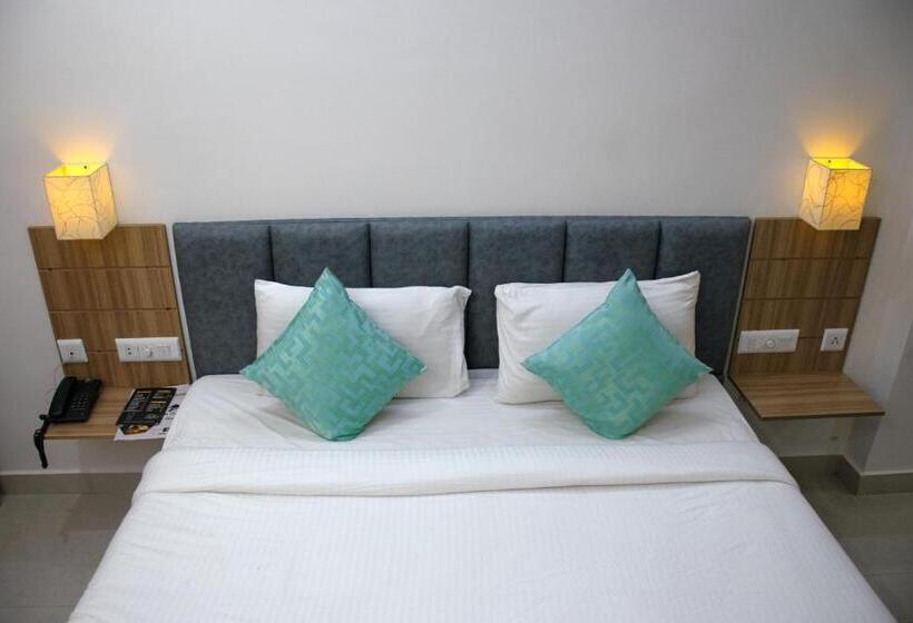 Номер Superior Одноместный, Seasons Inn