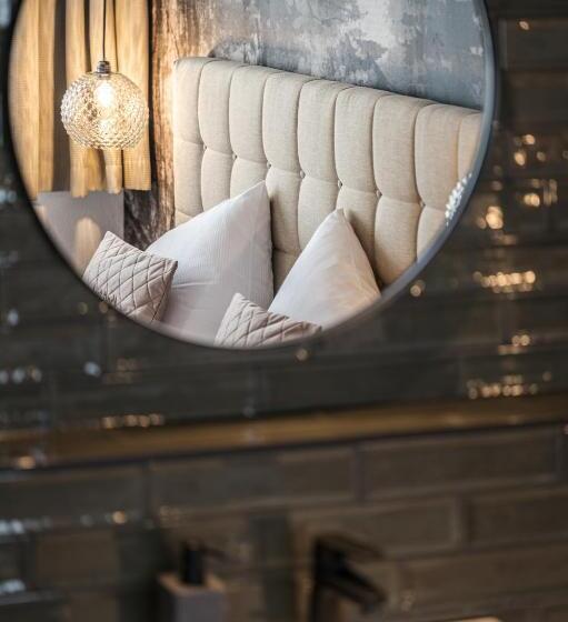 Номер Deluxe, Alpendorf Hotel Stern