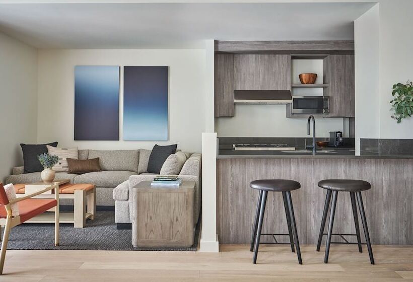 Апартаменты 3 Спальни, Pendry Park City