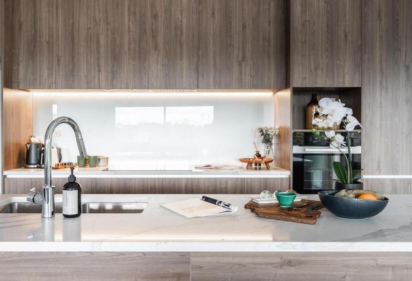 带1个卧室的顶楼公寓, Sunrise Garden Suites