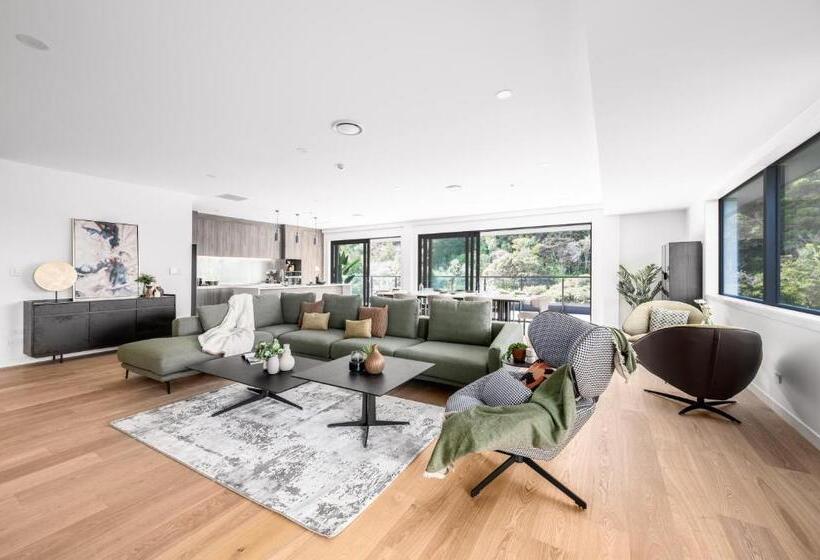 带1个卧室的顶楼公寓, Sunrise Garden Suites