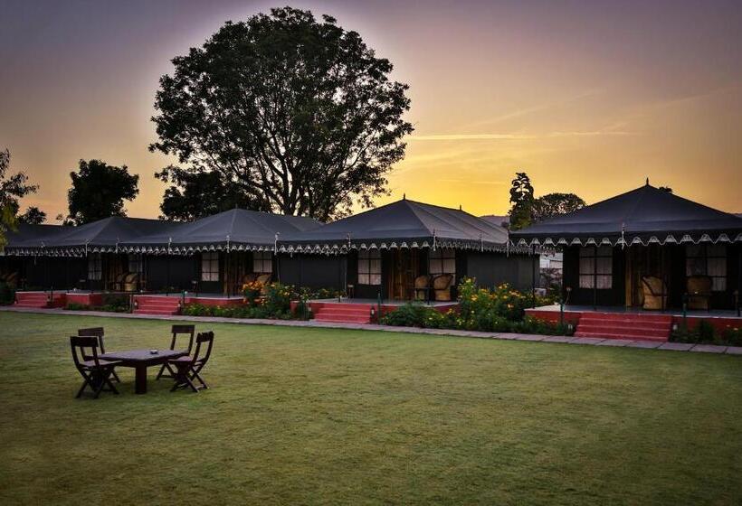 Standard Tent, The Shergarh