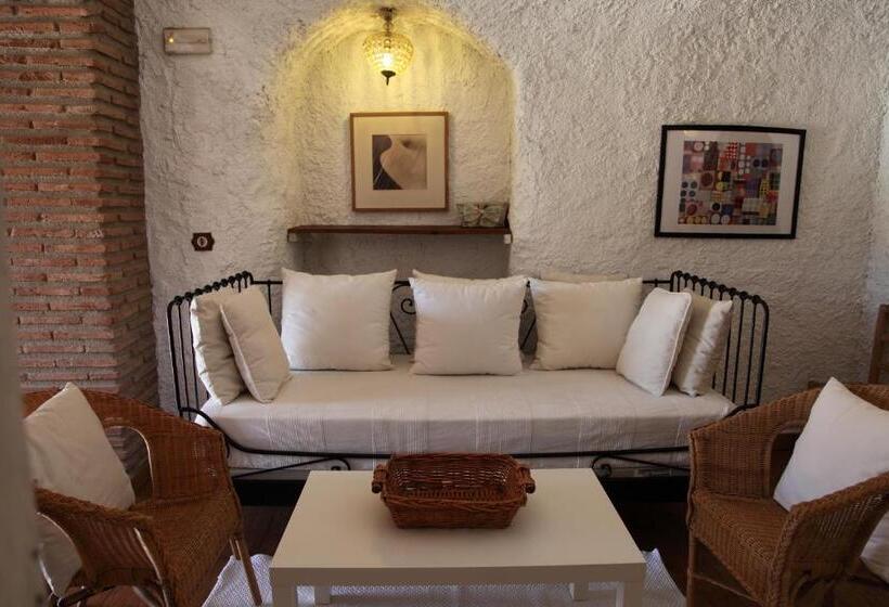 Номен Superior с Гидромассажем, Casas Cueva Y Cortijo La Tala En Guadix